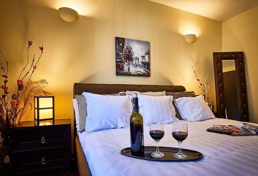 סוויטת ג'וניור, Sinaia