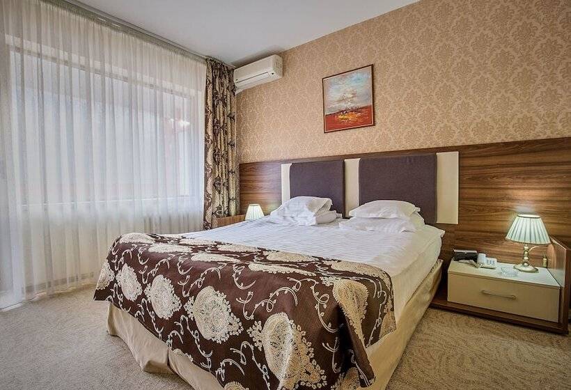 חדר אקונומי, Sinaia