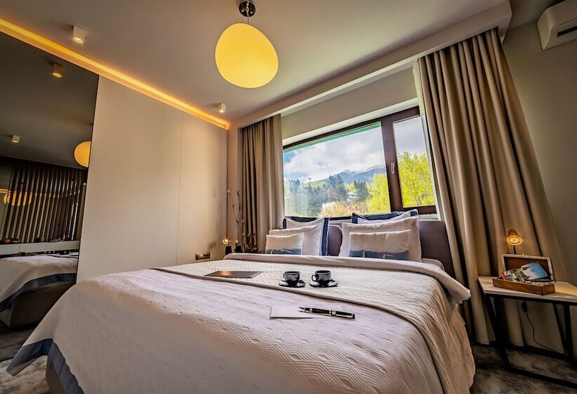 חדר סטנדרט לשלושה, Sinaia