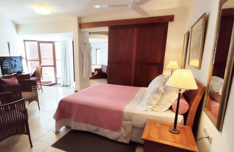 اتاق استاندارد, Le Saint Alexis Hotel & Spa