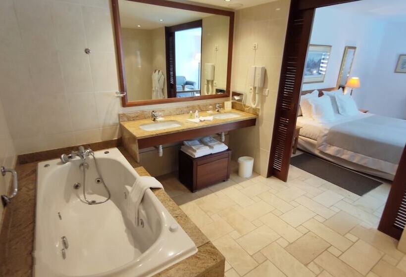 اتاق استاندارد, Le Saint Alexis Hotel & Spa