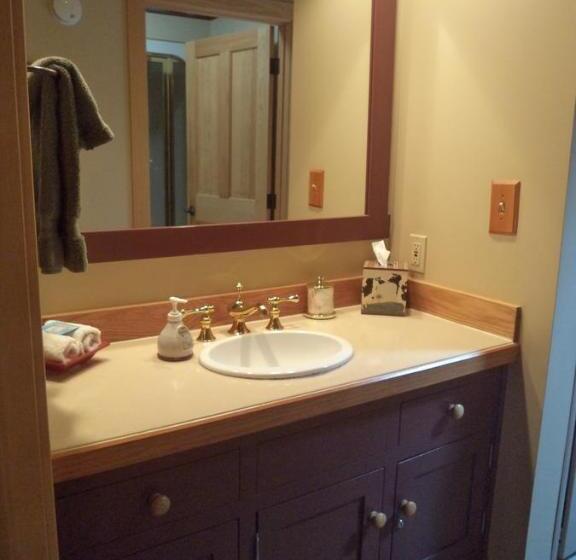 스위트 킹사이즈 침대, The Inn & Spa At Intercourse Village