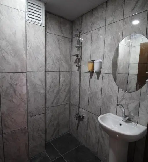 اتاق استاندارد یک نفره, Deeps Hostel Eskişehir