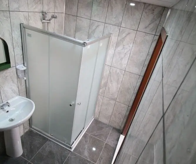 تختخواب در اتاق مشترک, Deeps Hostel Eskişehir