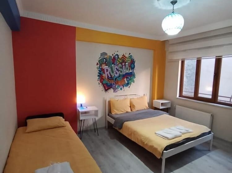 חדר בסיסי לשלושה, Deeps Hostel Eskişehir