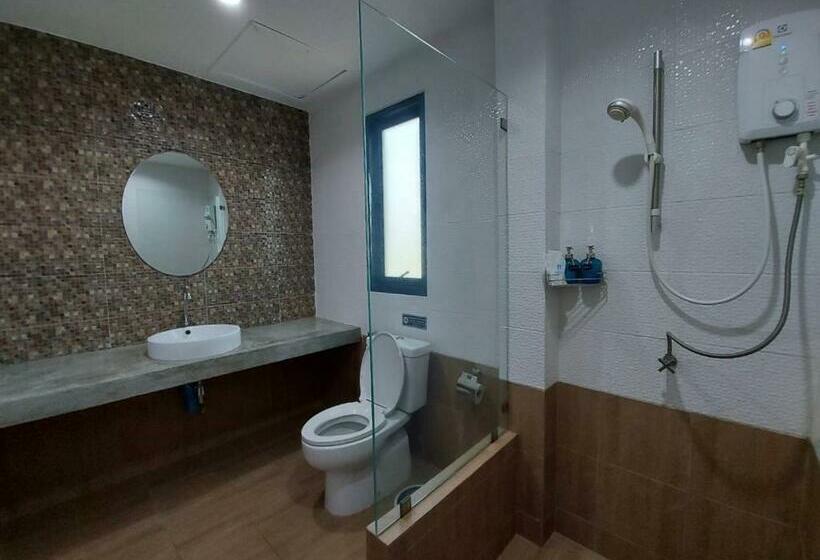 Quarto Estandar, Evergreen Koh Chang Resort