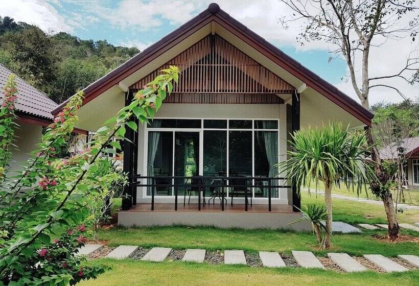 Quarto Estandar com Sacada, Evergreen Koh Chang Resort