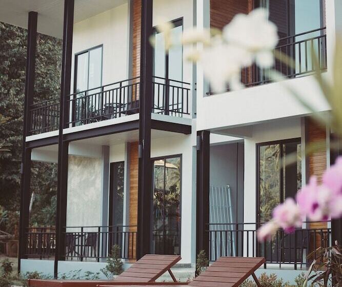 Quarto Estandar Vista Piscina, Evergreen Koh Chang Resort