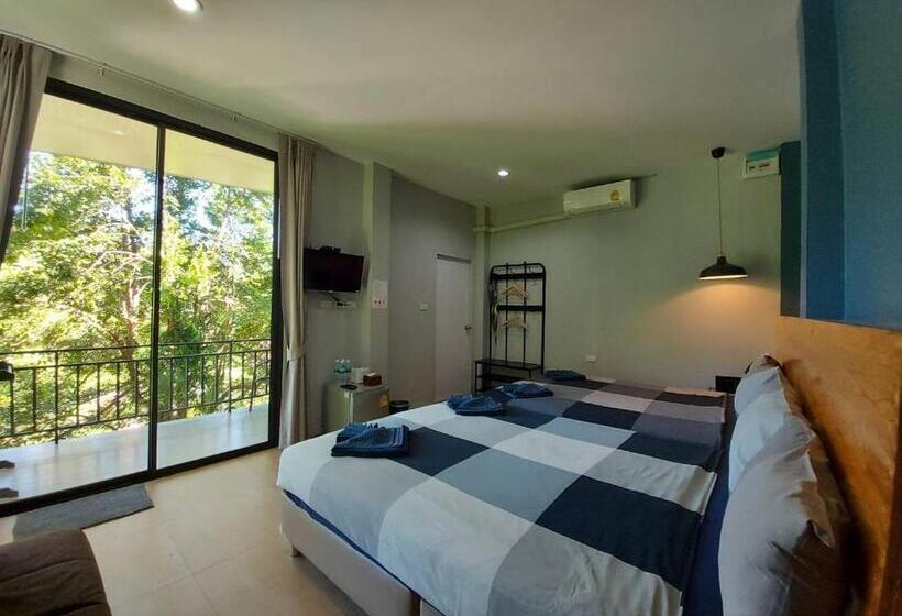 Quarto Estandar, Evergreen Koh Chang Resort