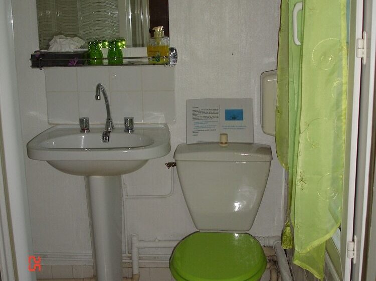 Семейный Номер, Hôtel De La Marmotte