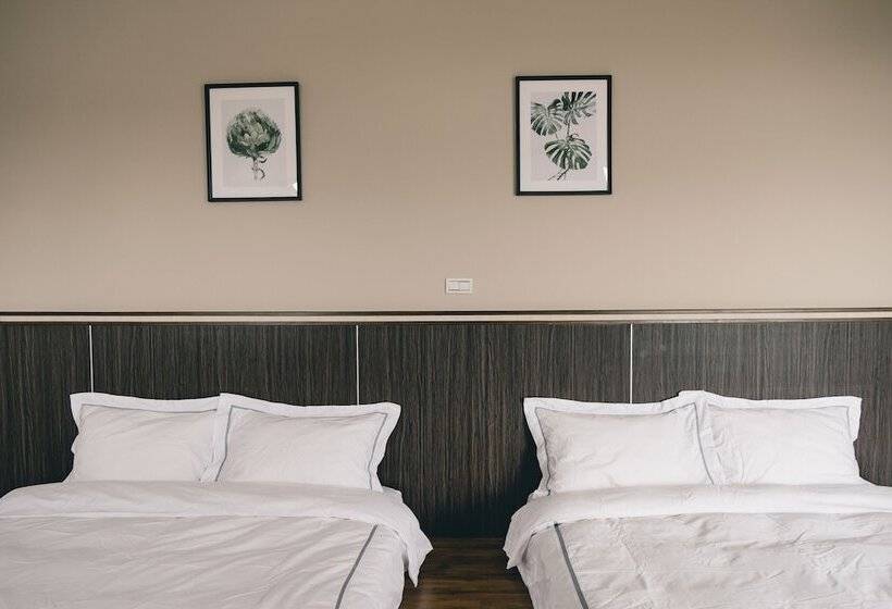 اتاق خانوادگی, Destination Inn