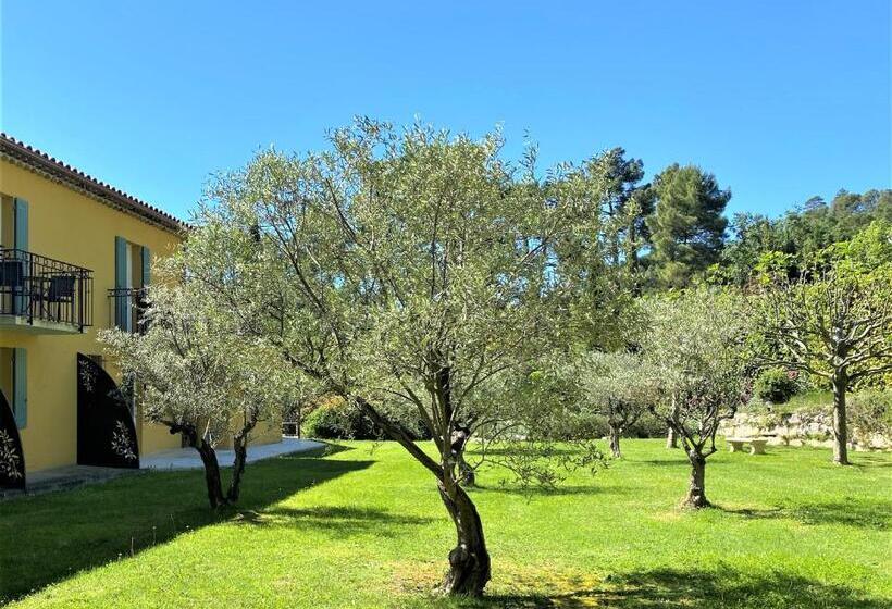 ガーデンビュークラシックルーム, Les Sables D Ocre & Spa