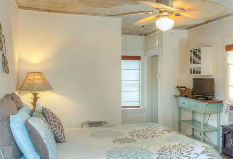 اتاق استاندارد, River Rock Inn