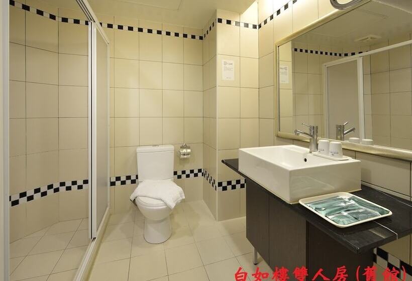 اتاق استاندارد با چشمانداز دریاچه, Sun Moon Lake Teachers' Hostel