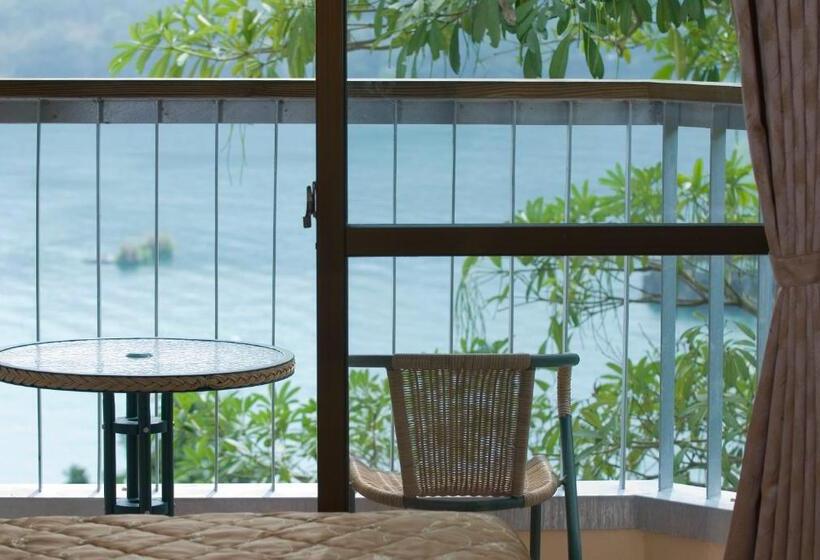 اتاق استاندارد با چشمانداز دریاچه, Sun Moon Lake Teachers' Hostel