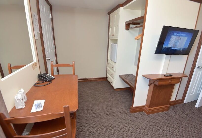 带2个双人床的标准工作室, Auberge Sur Mer De Charlevoix