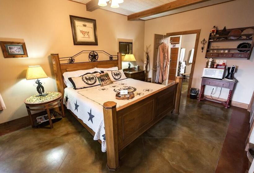 디럭스 스위트, Equinox Inn At Canyon Lake