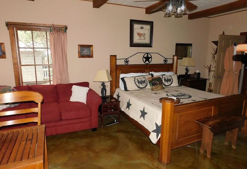 디럭스 스위트, Equinox Inn At Canyon Lake