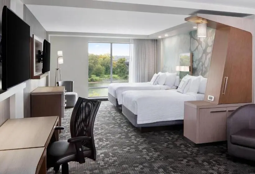 Suite Queen Bed, Courtyard By Marriott Albany Troy/waterfront