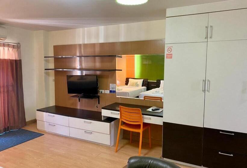 غرفة ديلوكس مطلة على البحيرة, Kwanruen Resort