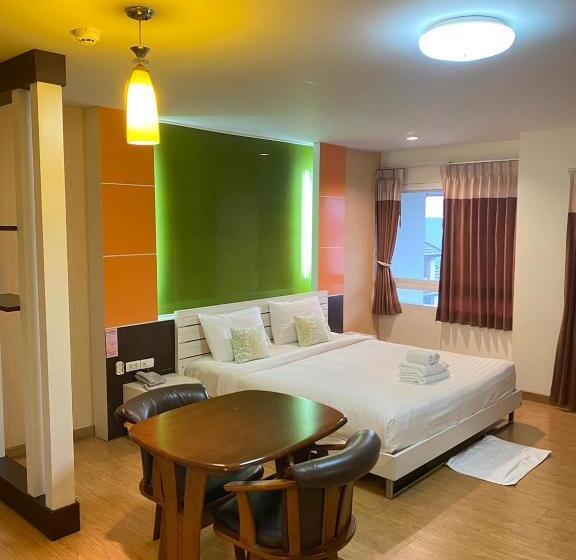 Номер Deluxe Вид на Озеро, Kwanruen Resort