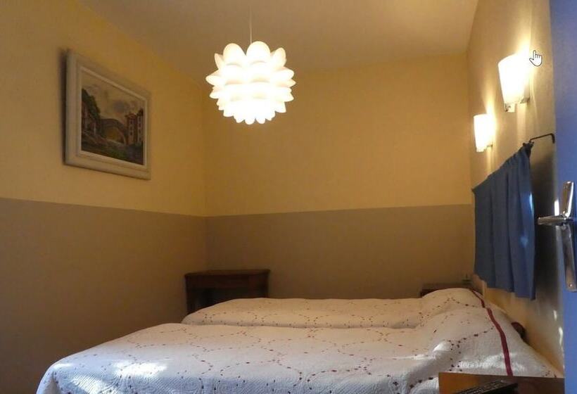 غرفة قياسية, L'oronge