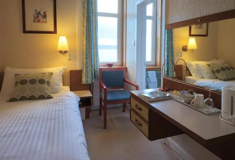 Standard Yhden Hengen Huone, The Cedars Guest House