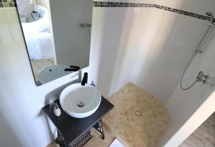 スタンダードルーム, Chambre D Hotes La Quercynoise