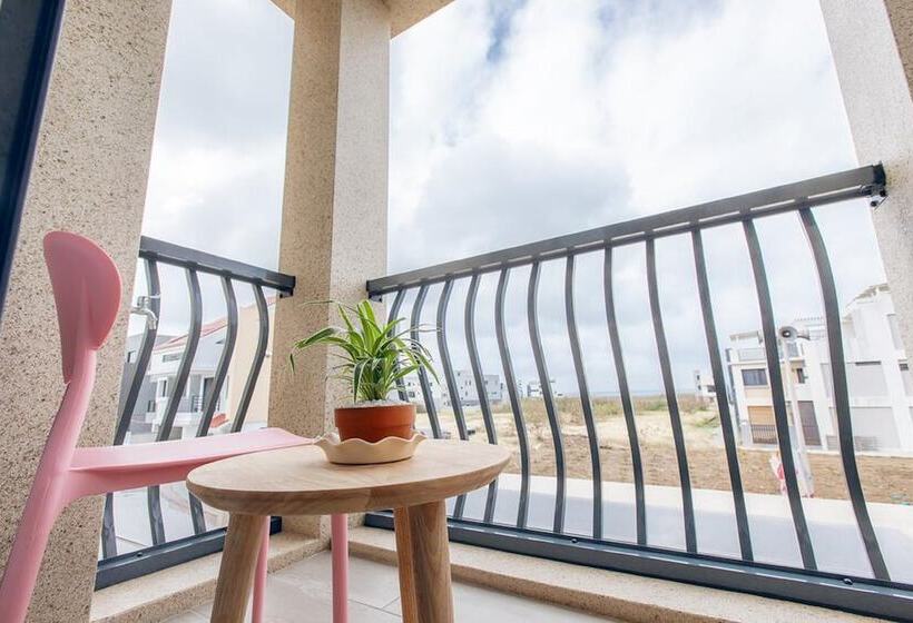 اتاق سوپریور چهار تخته, Kiwi Villa