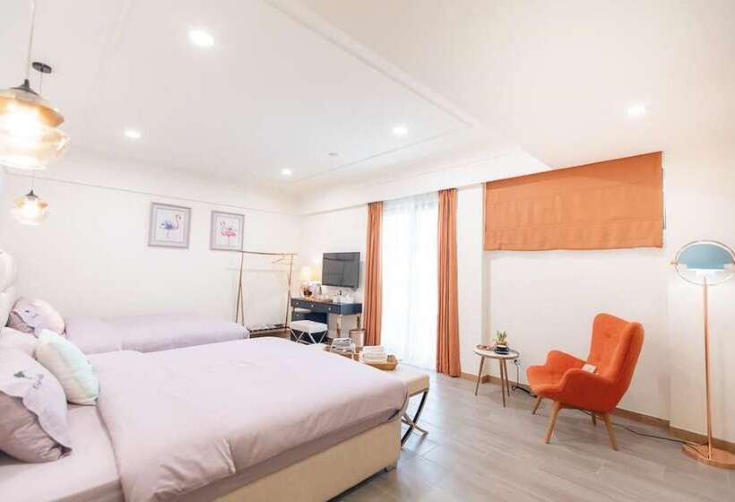 اتاق سوپریور چهار تخته, Kiwi Villa