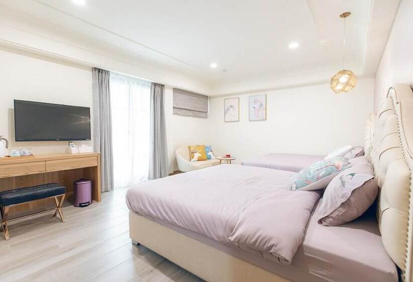 اتاق سوپریور چهار تخته, Kiwi Villa