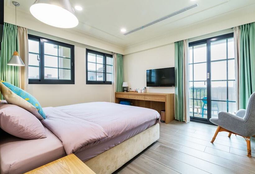 اتاق لوکس چهار تخته, Kiwi Villa