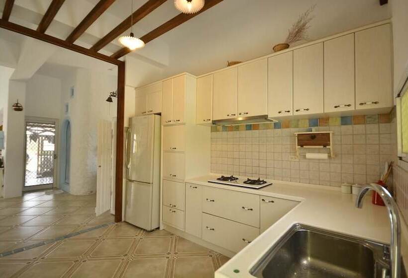 اتاق خانوادگی, Minami Kaze