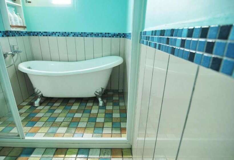 اتاق کلاسیک چهارنفره, Minami Kaze