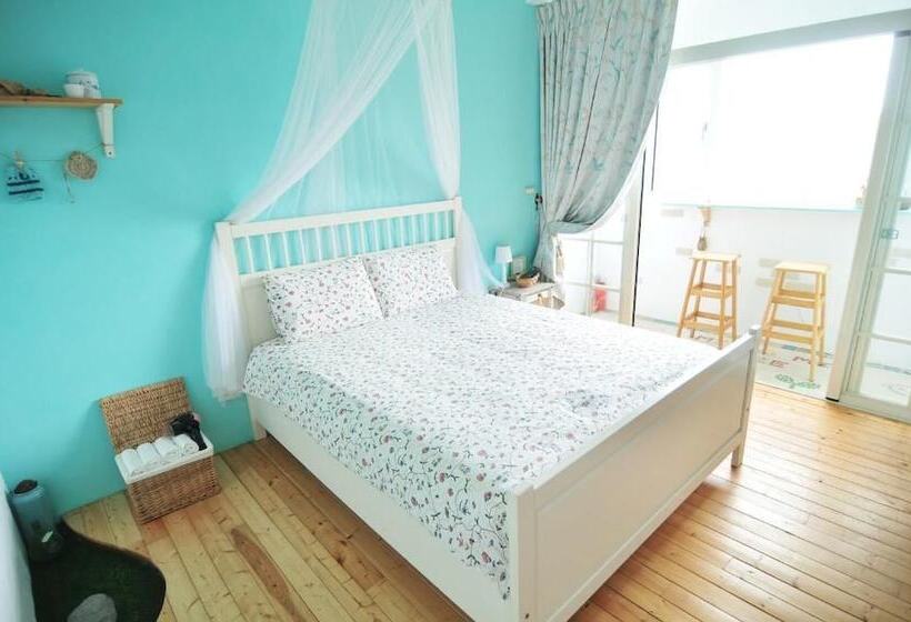 اتاق کلاسیک چهارنفره, Minami Kaze