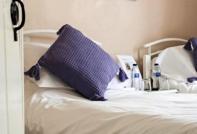 Номер Стандарт, Chapter Two Bar