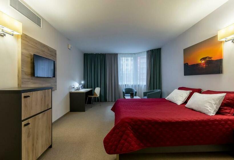 Superior Családi Szoba, Favor Sport