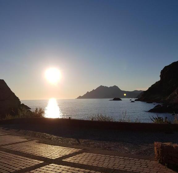 标准间, Le Monte Rosso