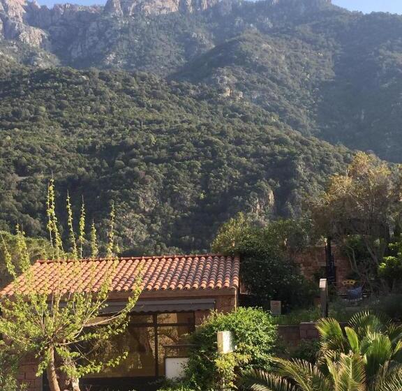 标准间带山景, Le Monte Rosso