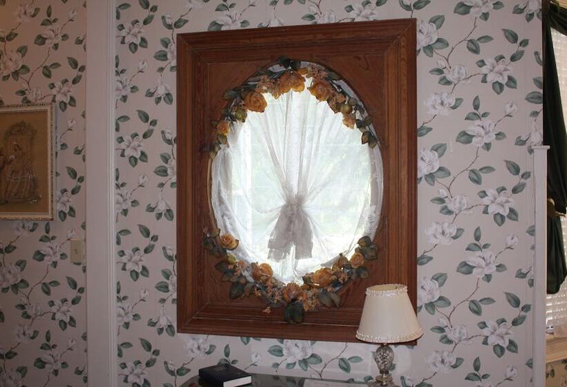 غرفة قياسية سرير كينج, Mcfarlin House B&b