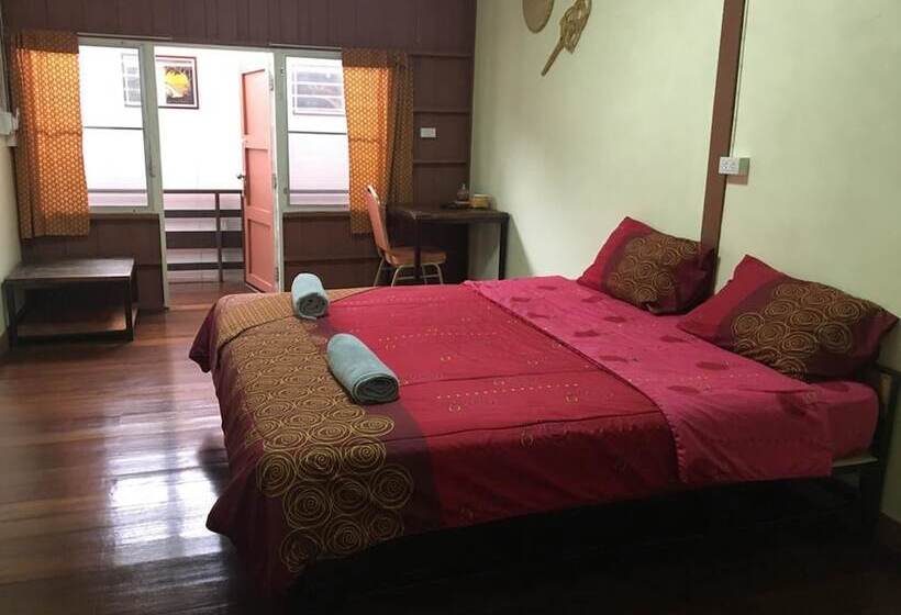 스탠다드 룸, Baan Khun Ya Ayutthaya