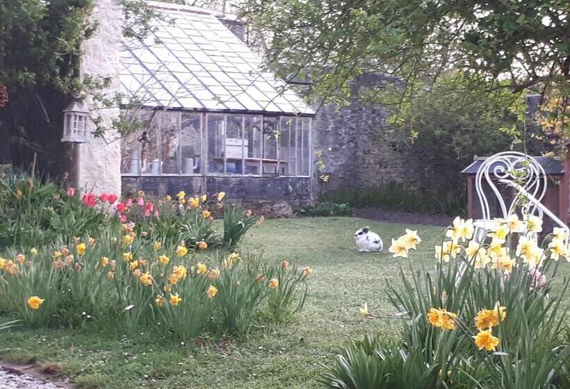 Talo 3 Makuuhuonetta, Les Lilas De Bellefontaine