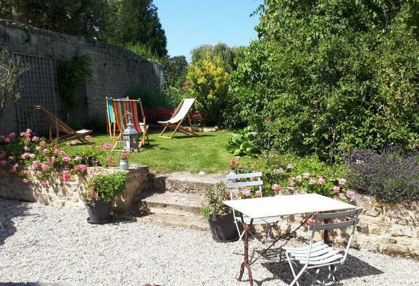 Talo 3 Makuuhuonetta, Les Lilas De Bellefontaine