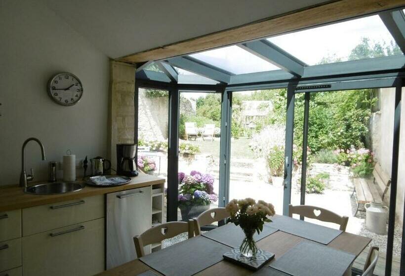 Talo 3 Makuuhuonetta, Les Lilas De Bellefontaine