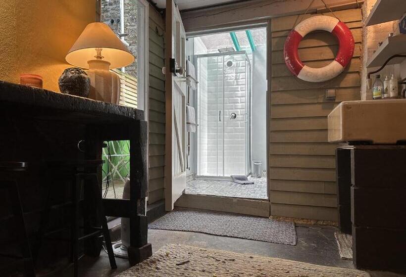 침실 2개 아파트, One Drake Road, Tavistock, Devon