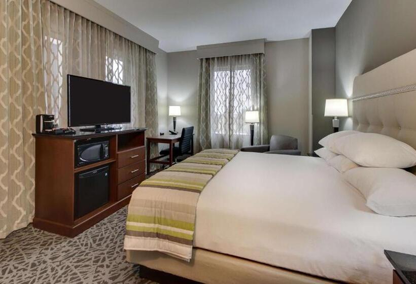 带大床的豪华间, Drury Plaza Hotel Milwaukee Downtown