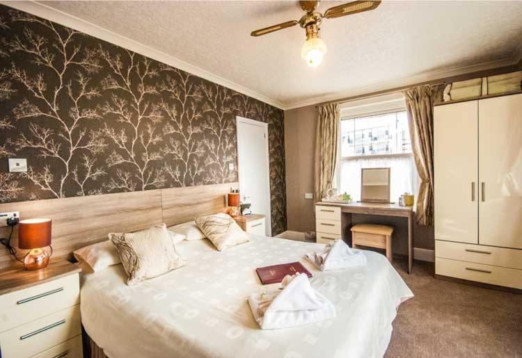 Номер Стандарт, Hambledon