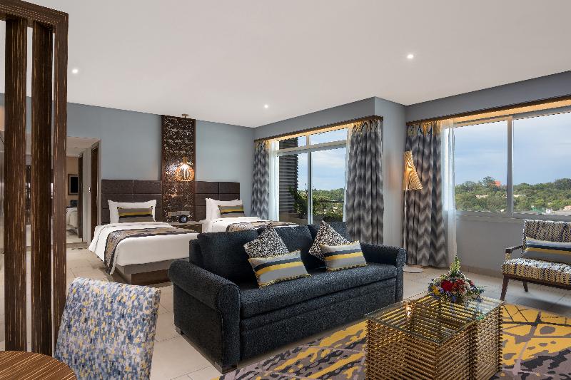 سوییت اجرایی, Neelkanth Sarovar Premiere