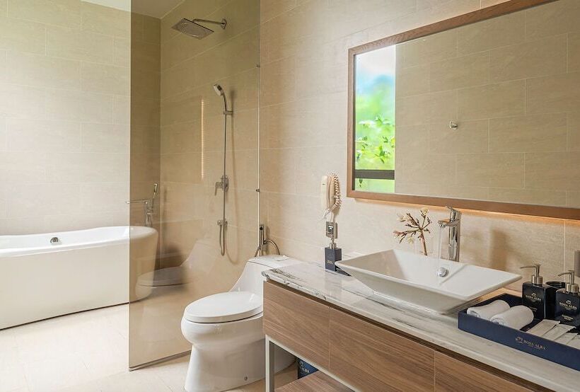 ویلای 3 خوابه, Rosa Alba Resort & Villas Tuy Hoa