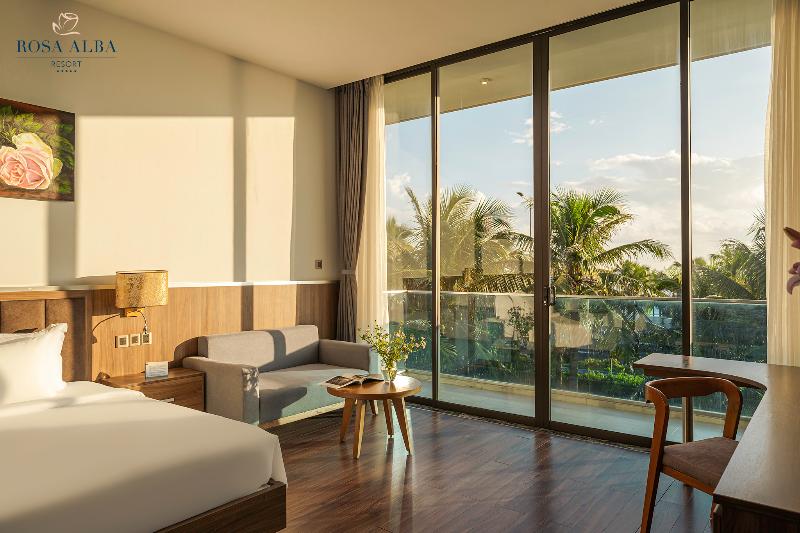 ویلای 4 خوابه, Rosa Alba Resort & Villas Tuy Hoa